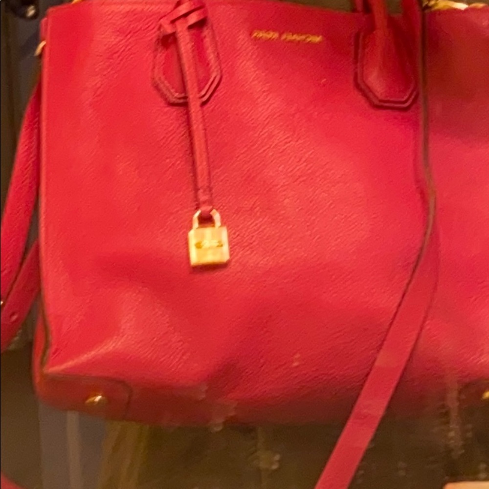 Satchel - Picture 7 of 7